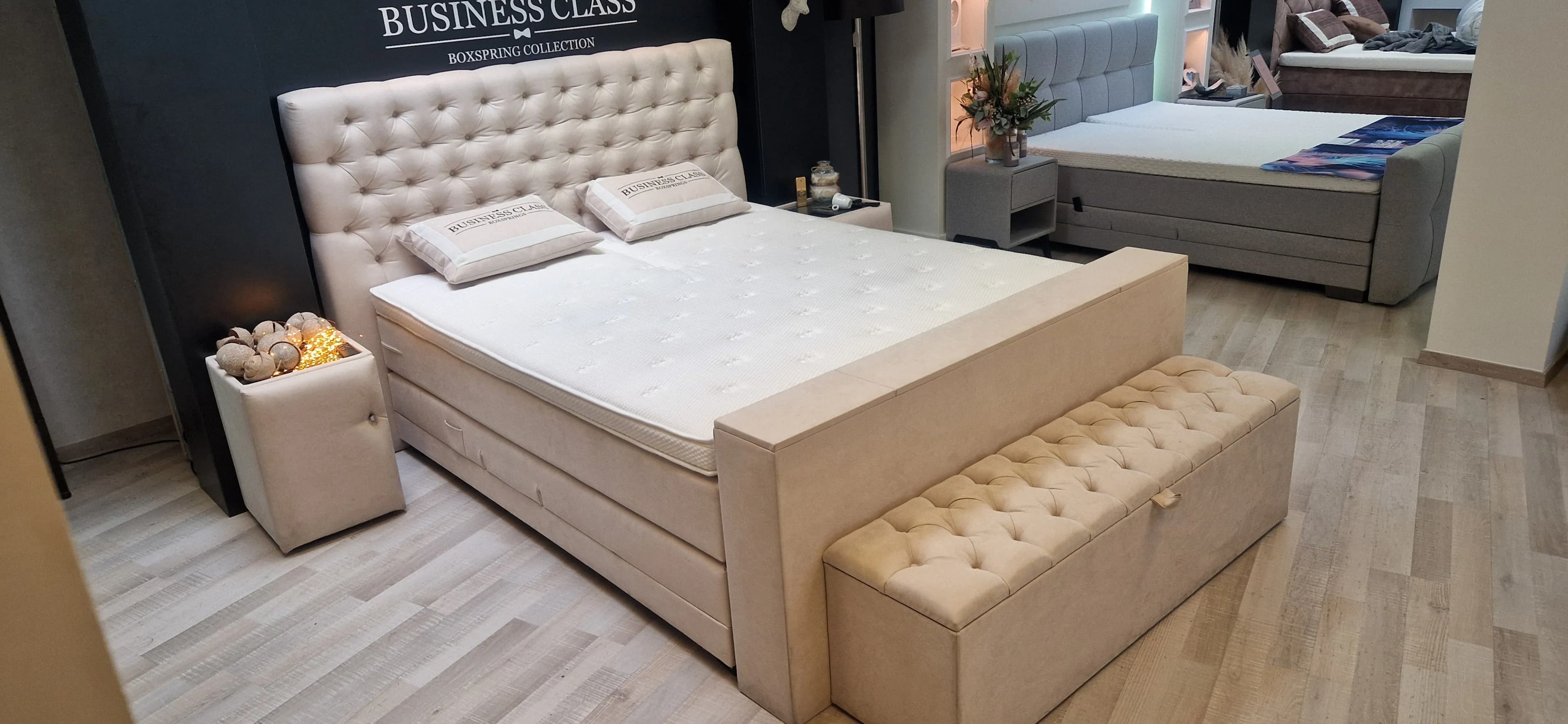 Boxspringbett 180x210 cm – TV-Lift inkl. Samsung TV – elektrisch verstellbar – viel Zubehör