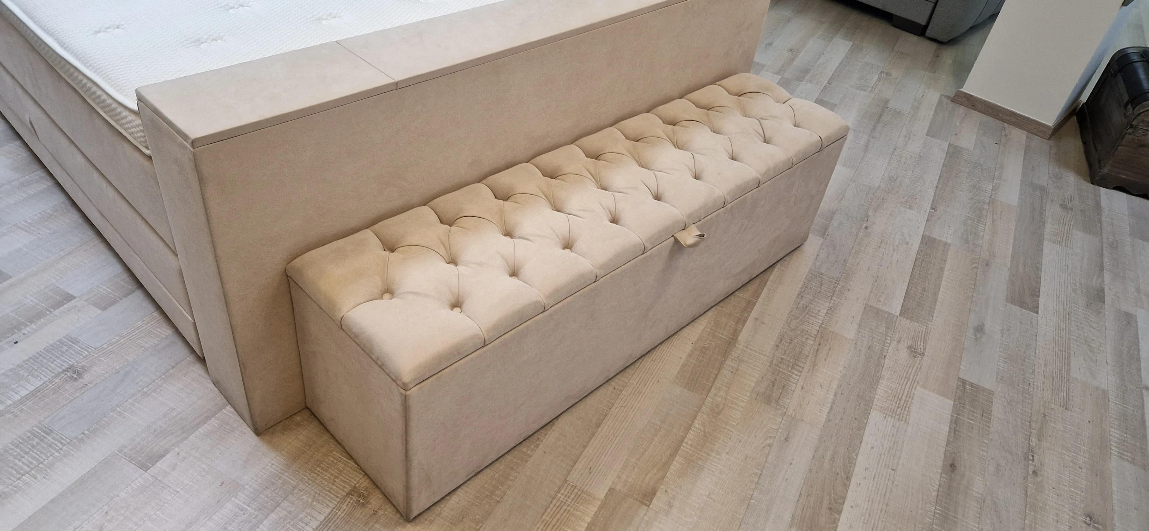 Boxspringbett 180x210 cm – TV-Lift inkl. Samsung TV – elektrisch verstellbar – viel Zubehör