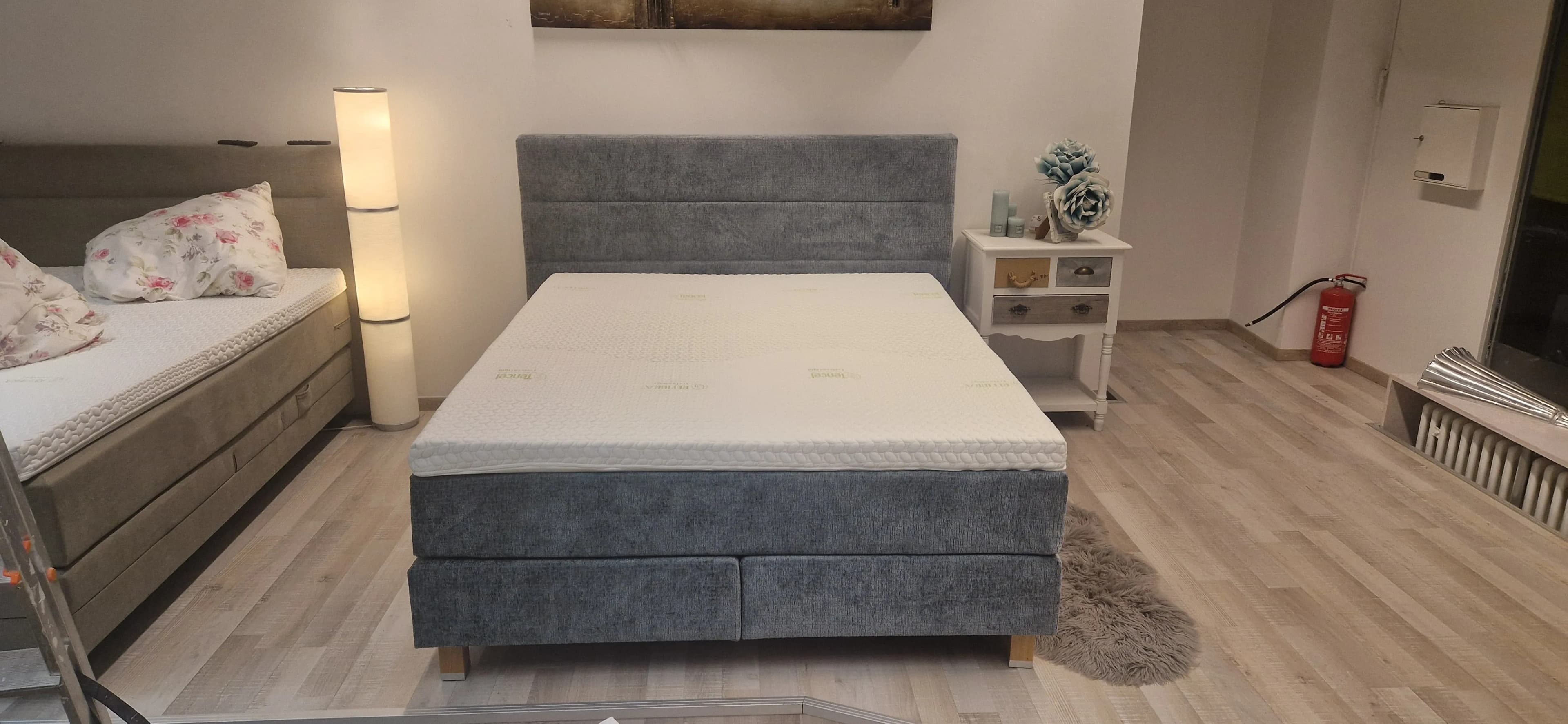 Ausstellungsstück Boxspringbett "Picasso" 180x200 – Kunstwerk