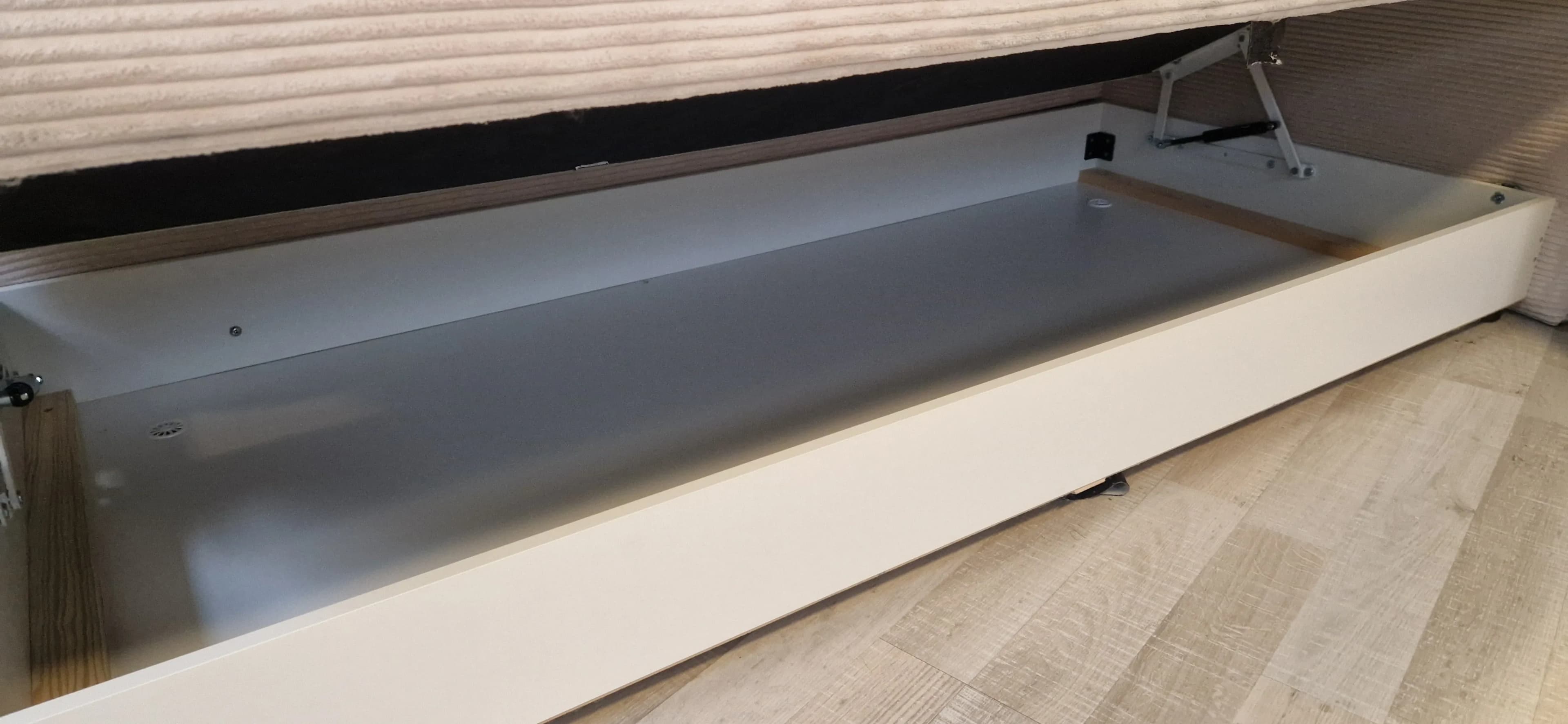 Ausstellungsstück Boxspringbett 180x200 cm – Cord Beige – mit Bettkasten – HG 4 & HG 5